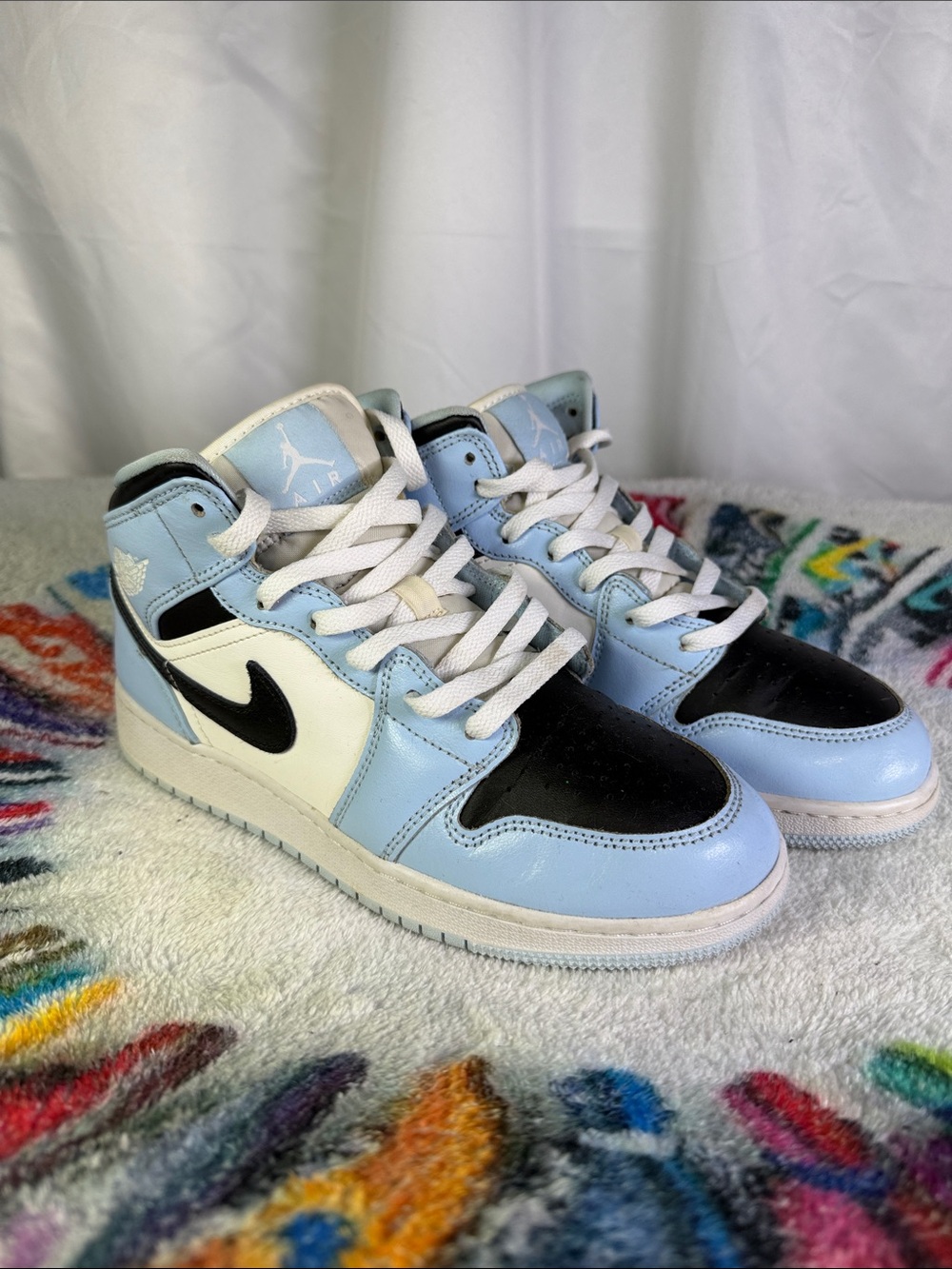 Jordan Kids' 6.5Y Mid-Top Sneakers in Light Blue, Black & White